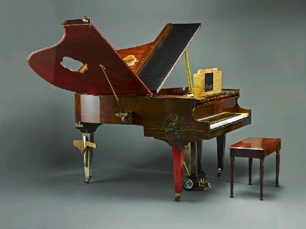 尼卡諾．阿貝拉多平臺鋼琴計畫的焦點圖