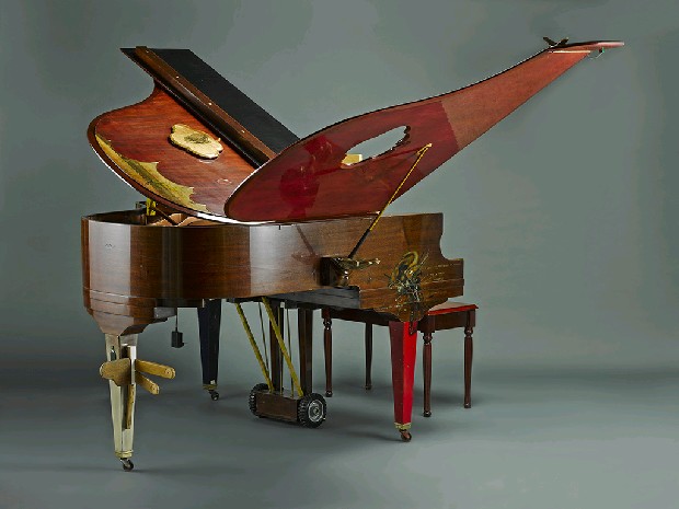 藏品:尼卡諾．阿貝拉多平臺鋼琴計畫的(3)張圖片