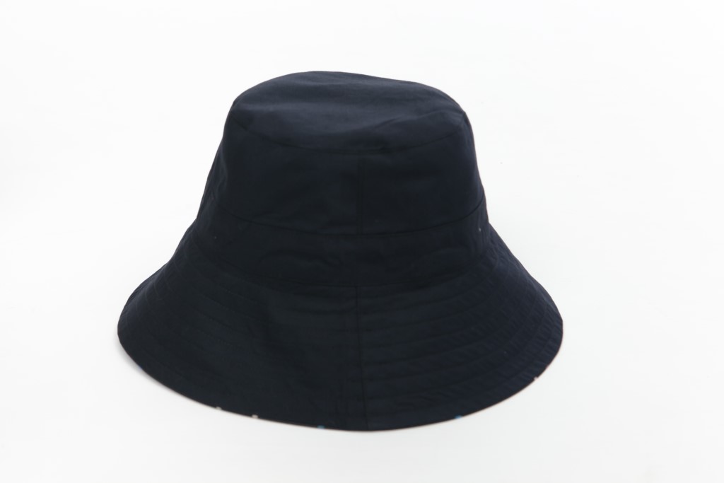 商品:實驗‧印花圓盤帽 (黑)的(7)張圖片